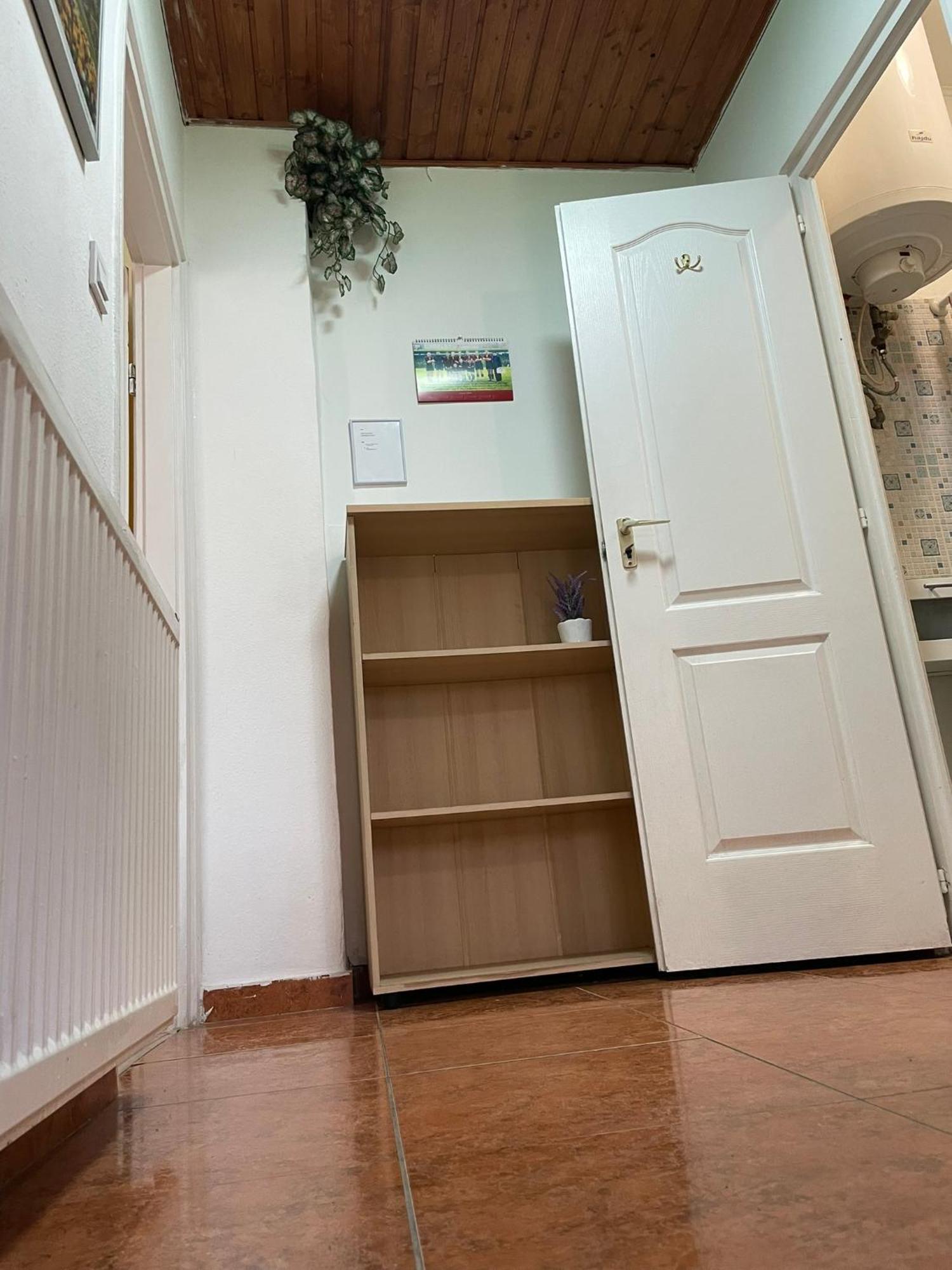 Red Locomotive Apartment Budapest Ngoại thất bức ảnh
